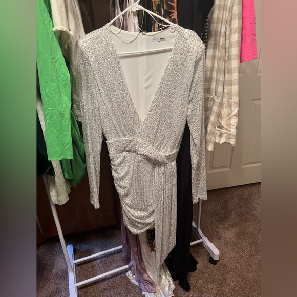 Fashion Nova Center Stage Sequin Mini Dress - White/Silver - Large - Never Worn - Picture 7 of 10
